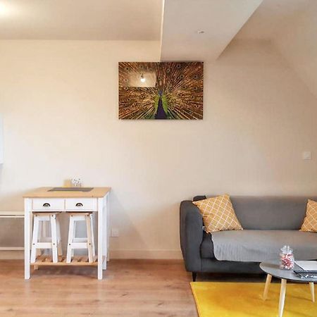 Studio avec jardin et wifi a Abondant Extérieur photo