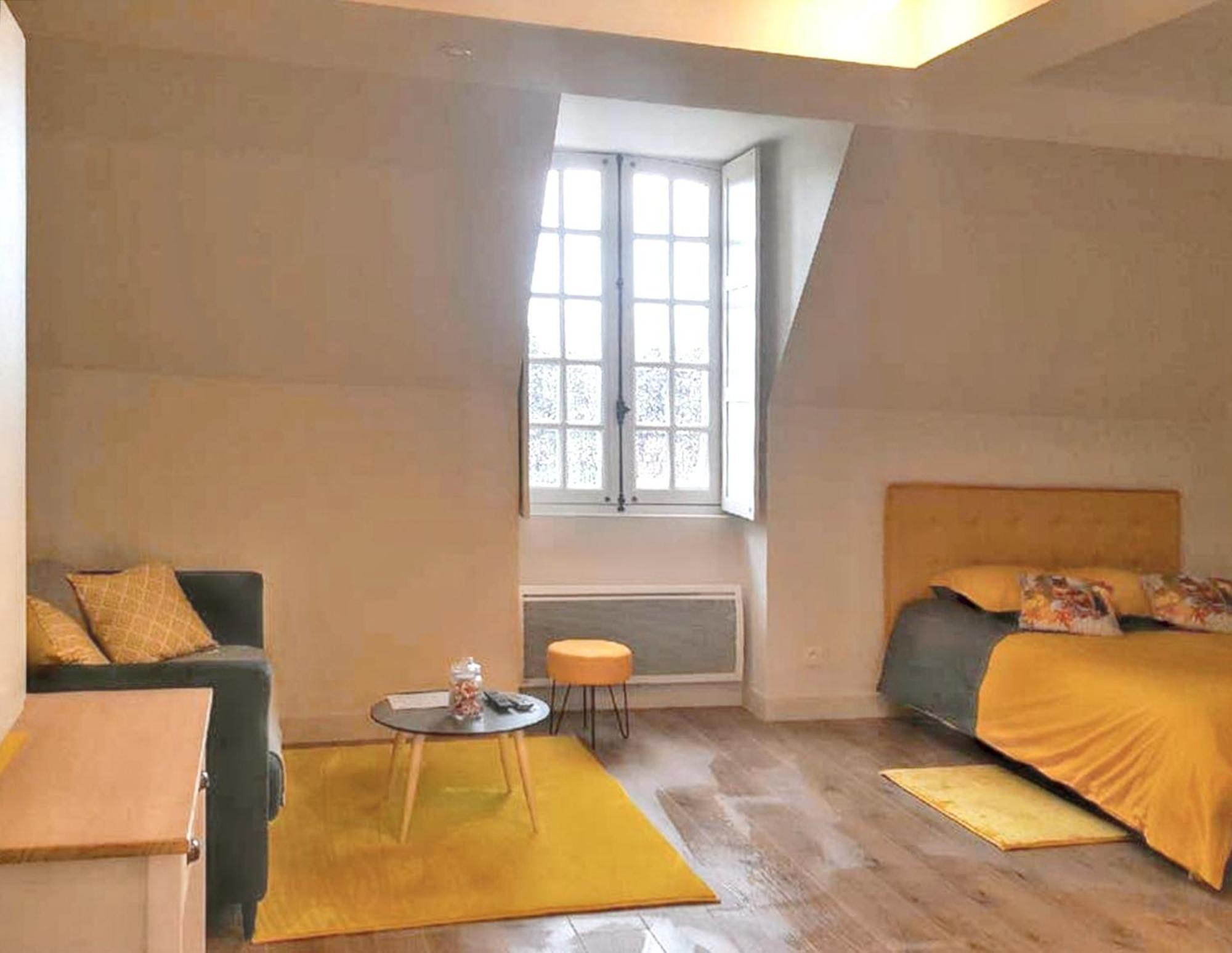 Studio avec jardin et wifi a Abondant Extérieur photo